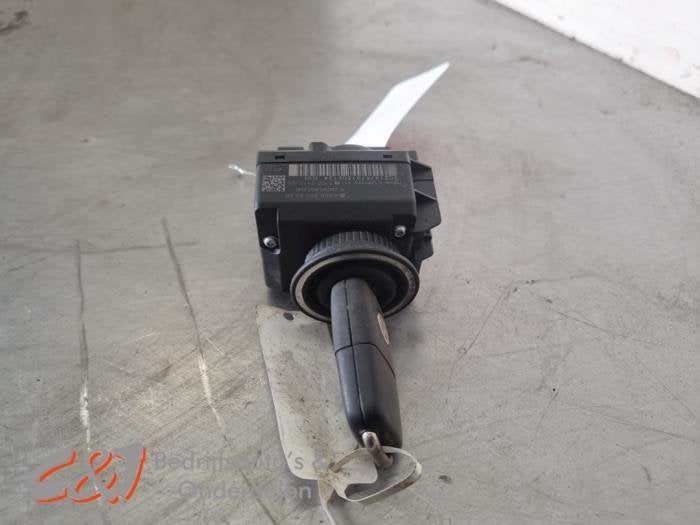 Serrure de contact + clé d'un Volkswagen Crafter, Volkswagen, -, 3 mois de garantie, Utilisé
