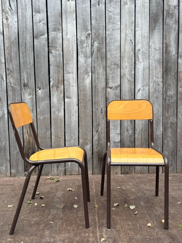 Chaise empilable Mullca — (201 en stock), Bois, Enlèvement ou Envoi, Franse vintage klassiekers, Brun