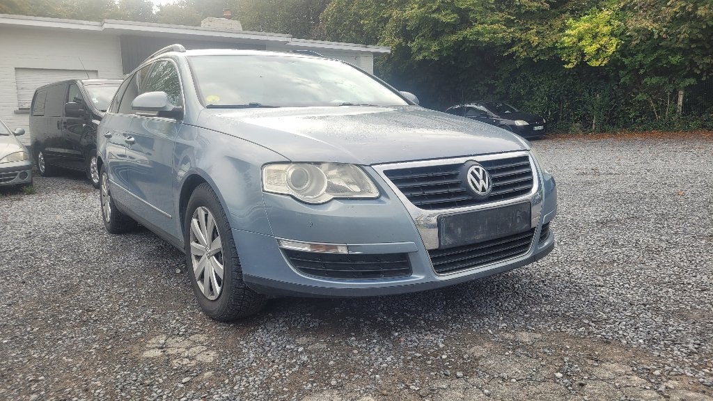 vw passat 1.6tdi AIRCO NAVIGATIE TREKHAAK PDC 2009, Auto's, Voorwielaandrijving, Euro 5, Stof, 4 cilinders
