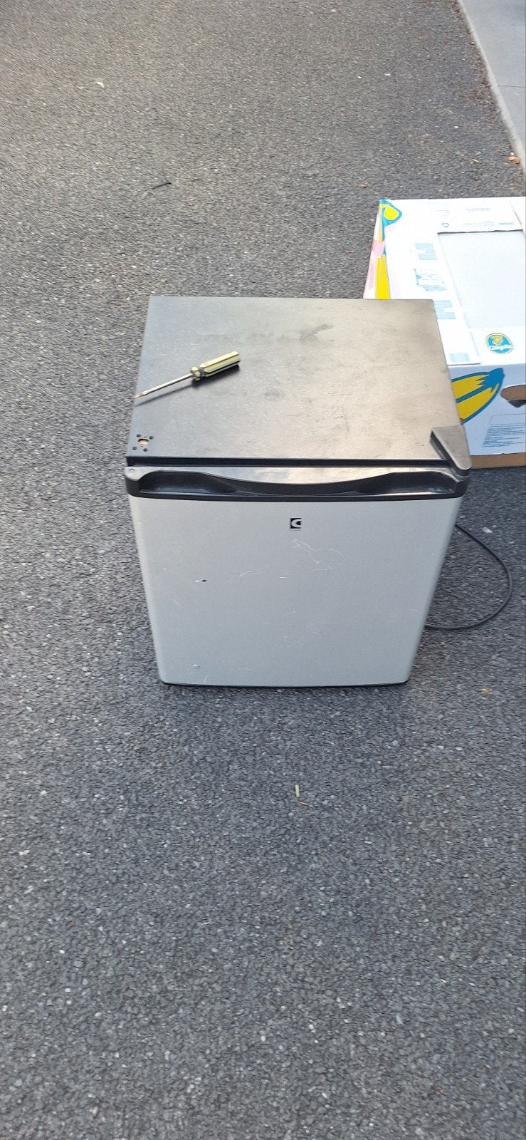 Minifrigo 30 €, Elektronische apparatuur, Vriezers en Diepvrieskisten, Ophalen