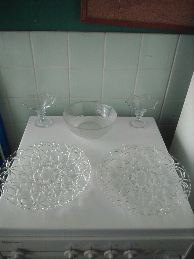 Kleine Uitset Servies GLAS AFHALING LEES BESCHRIJVING, Ophalen, Gebruikt, Overige merken, Overige typen