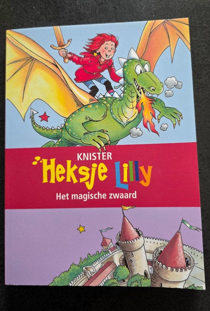 Heksje Lilly - Het magische zwaard, Boeken, Ophalen of Verzenden, Zo goed als nieuw, Knister