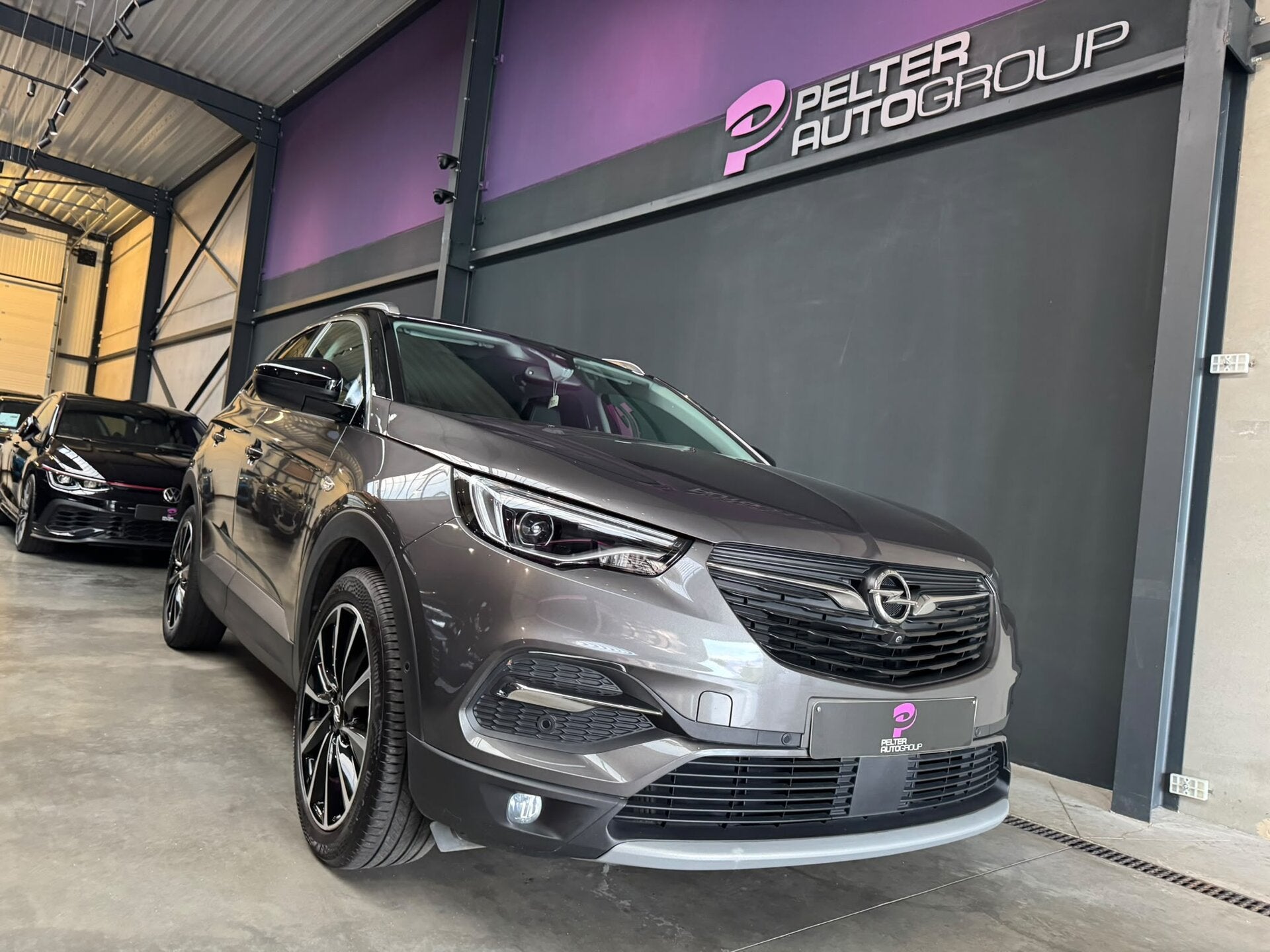Opel Grandland X 1.2i Automaat Innovation Leder GPS Camera, Autos, Achat, Euro 6, Entreprise, 0 kg