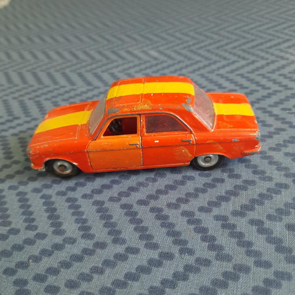 DINKY TOYS FRANCE*N 1428*PEUGEOT 304 *VINTAGE*PROJET*, Enlèvement, Utilisé, Voiture, Dinky Toys