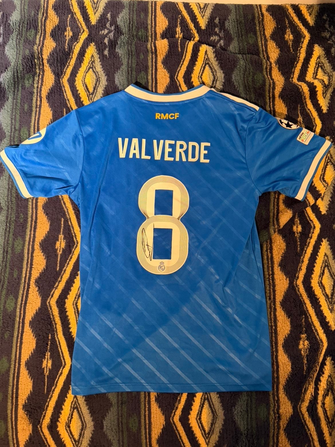 Valverde signed shirt + proof, Tickets & Billets, Sport | Football