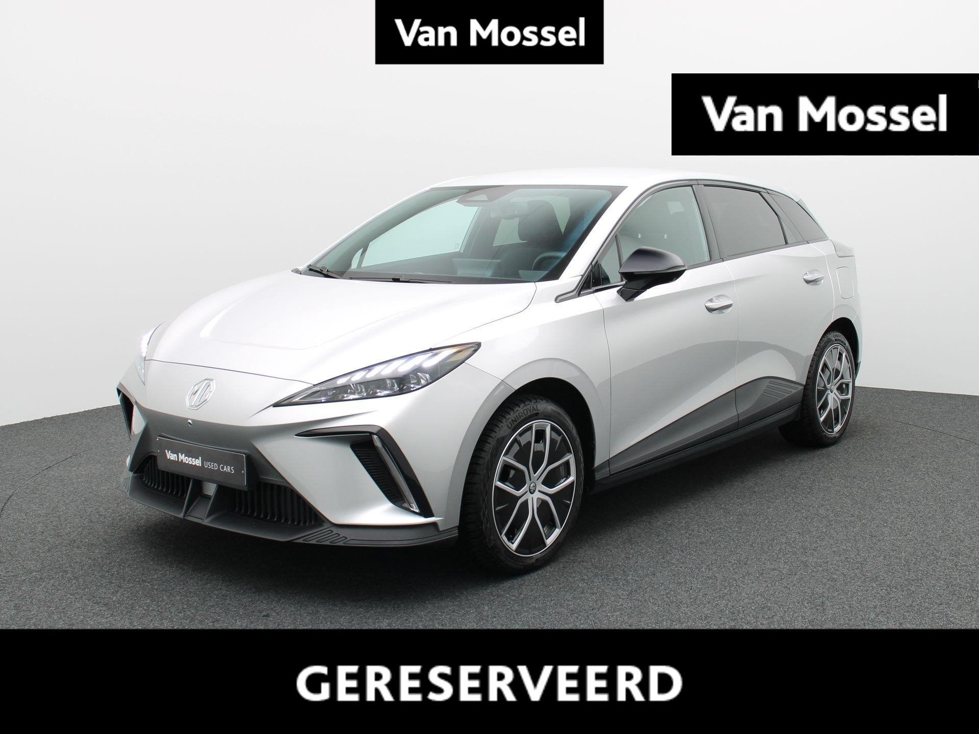 MG MG4 64 kWh Luxury, Auto's, Automaat, Gebruikt, https://public.car-pass.be/vhr/e77d8928-29c6-4745-9ed5-1bc09dc0ead2, 1675 kg
