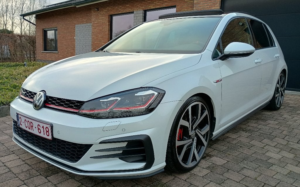 Volkswagen Golf 7.5 GTI DSG, Auto's, Volkswagen, 1408 kg, Stof, 4 cilinders, Wit
