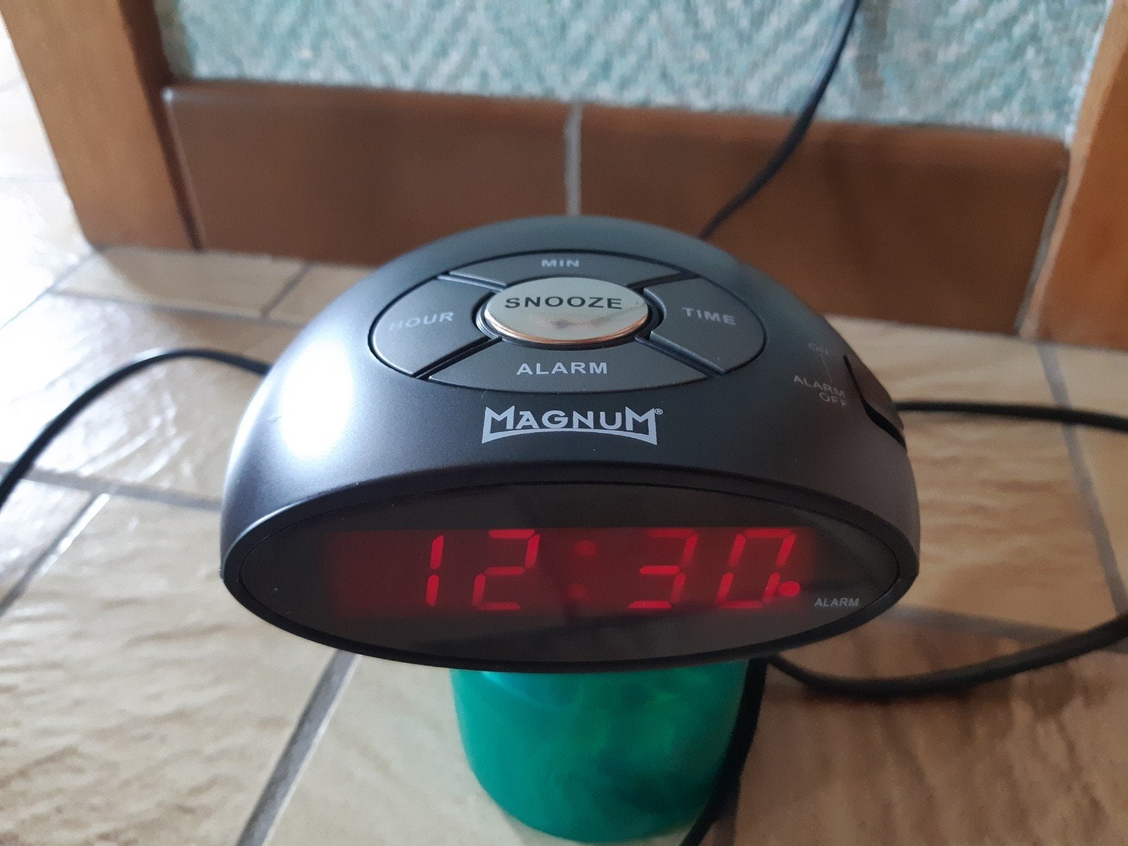 Réveil avec alarme, Enlèvement