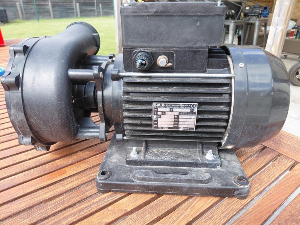 Pomp jacuzzi, Doe-het-zelf en Bouw, Motoren, Ophalen