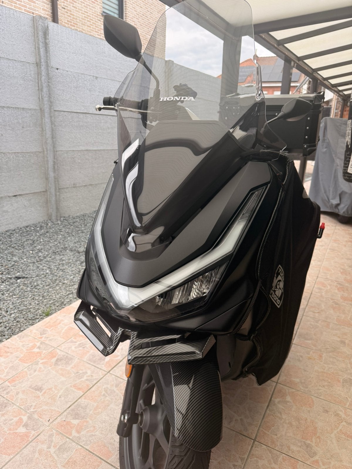 Honda pcx 2025 noir mat, Enlèvement