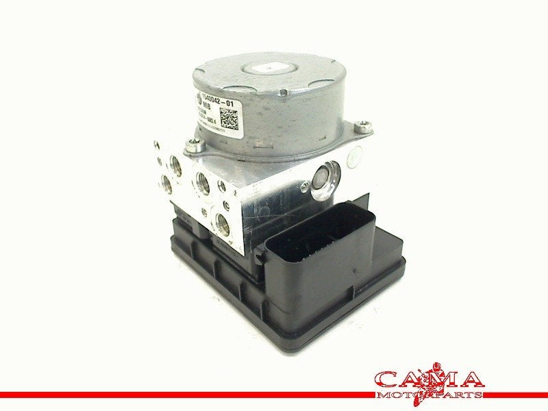 ABS POMP BMW S 1000 R 2021-2023 (S1000R K63) (1540042-01), Motoren, Dhr. S. di Majo, Gebruikt, Info@cama-motorparts.nl, P.J. Troelstraweg 8 8
3144 CX  MAASSLUIS, NL