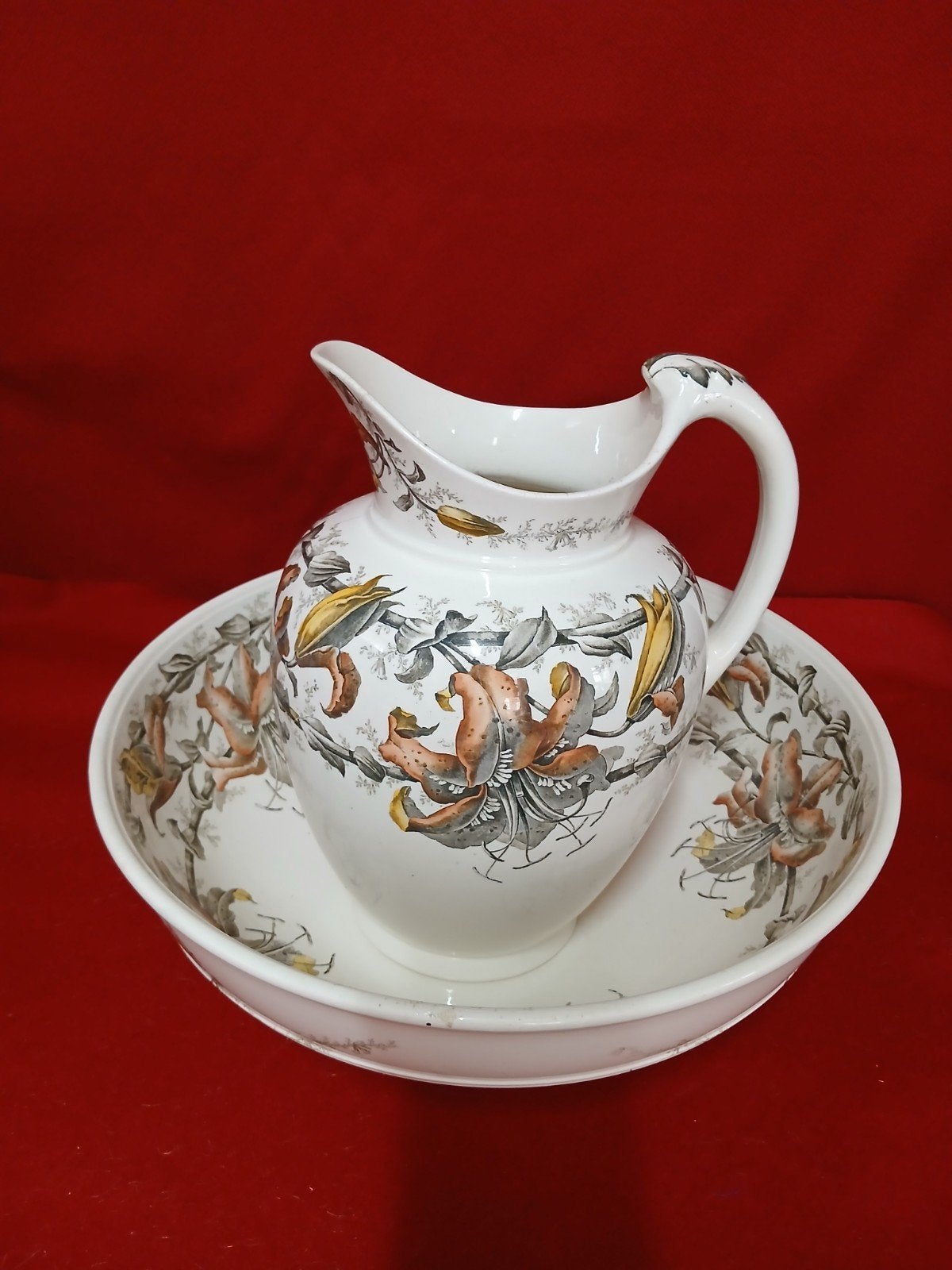 pichet  et bassin art nouveau  royal doulton fayence anglais, Enlèvement