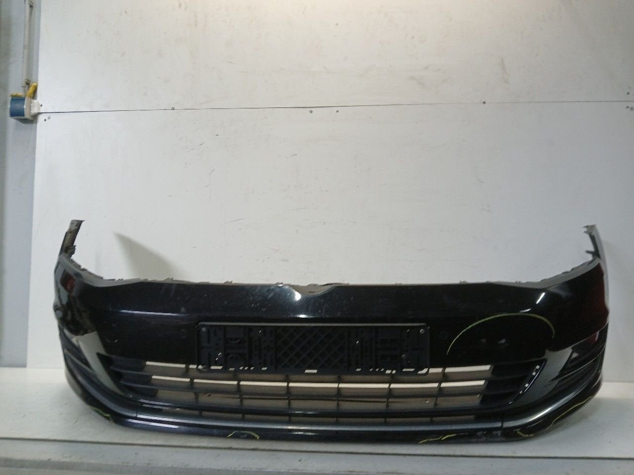 Bumper voor Volkswagen Golf, Auto-onderdelen, Onderdelen@venauto.nl, Van der Ven Autorecycling B.V., Gebruikt, Ettenseweg 76, 4706 PB Roosendaal, The Netherlands