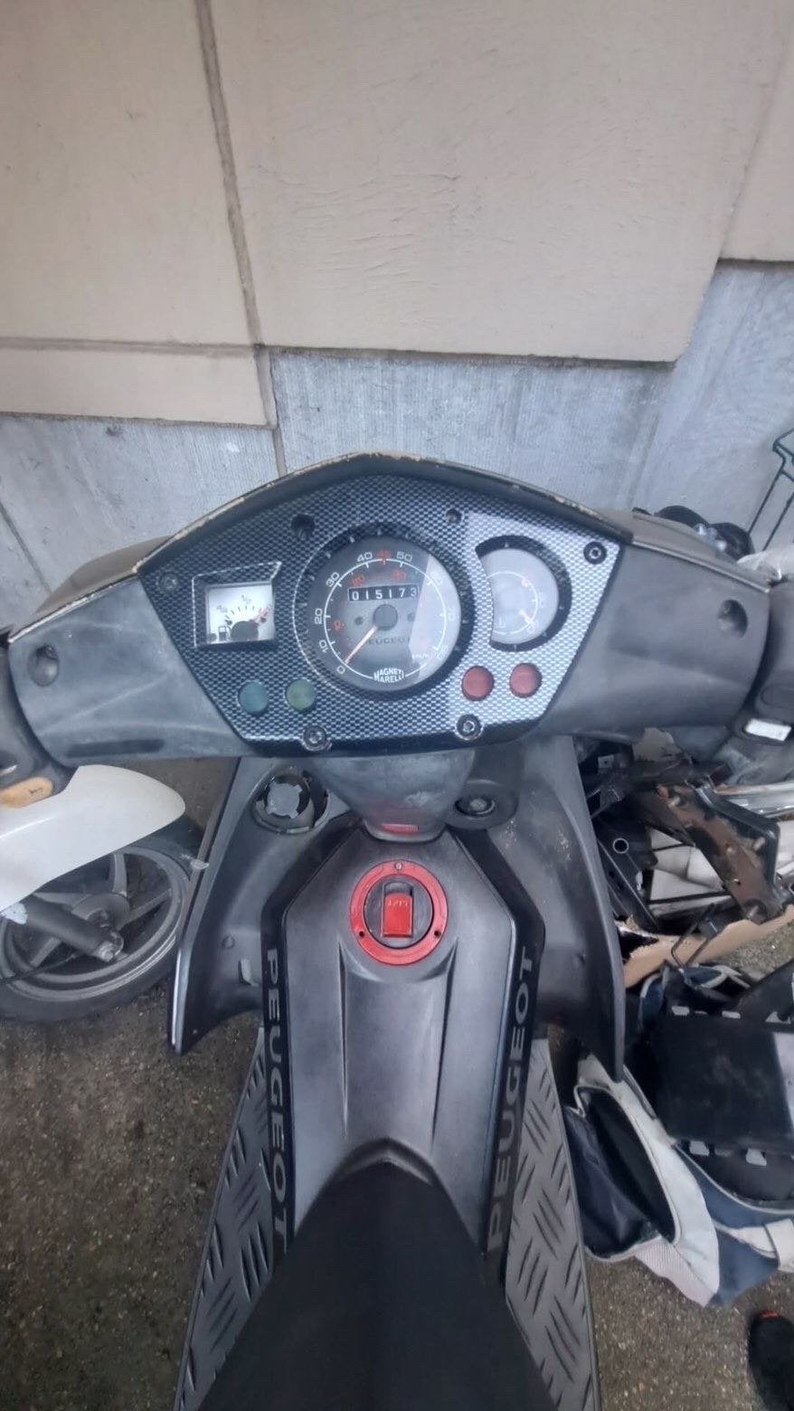 Peugeot jetforce lc a klasse 2 takt, Enlèvement, Comme neuf
