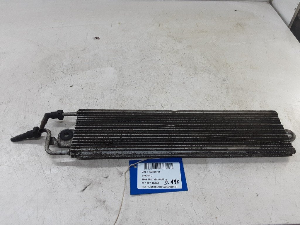 REFROIDISSEUR CARBURANT Volkswagen Passat Variant (3C5), Volkswagen, Volkswagen AG, Utilisé, Kundenbetreuung@volkswagen.de