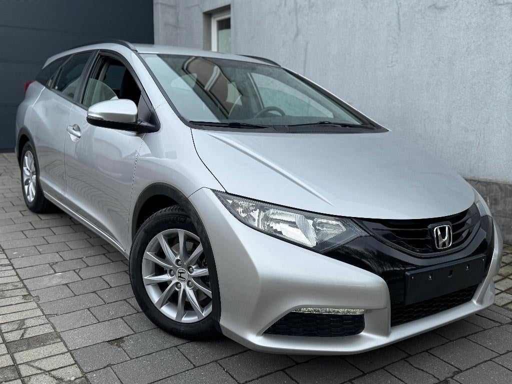 HONDA CIVIC 1.8i ESSENCE 2014 AVEC 60000 KM GARANTIE DE 1 AN, Autos, Honda, Achat, Entreprise, Boîte manuelle, Tissu