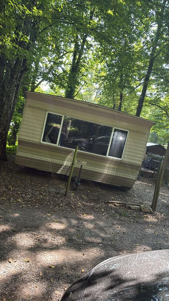 Stacaravan in Ave et Auffe, Caravans en Kamperen, Bedrijf, Tot en met 3
