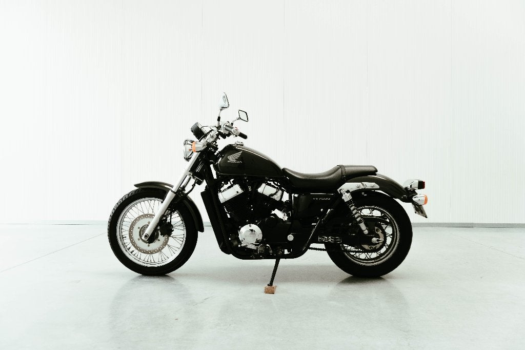 Honda VT750S - Gekeurd - Weinig km - Perfecte staat, 2 cilinders, 745 cc, Gebruikt, Particulier