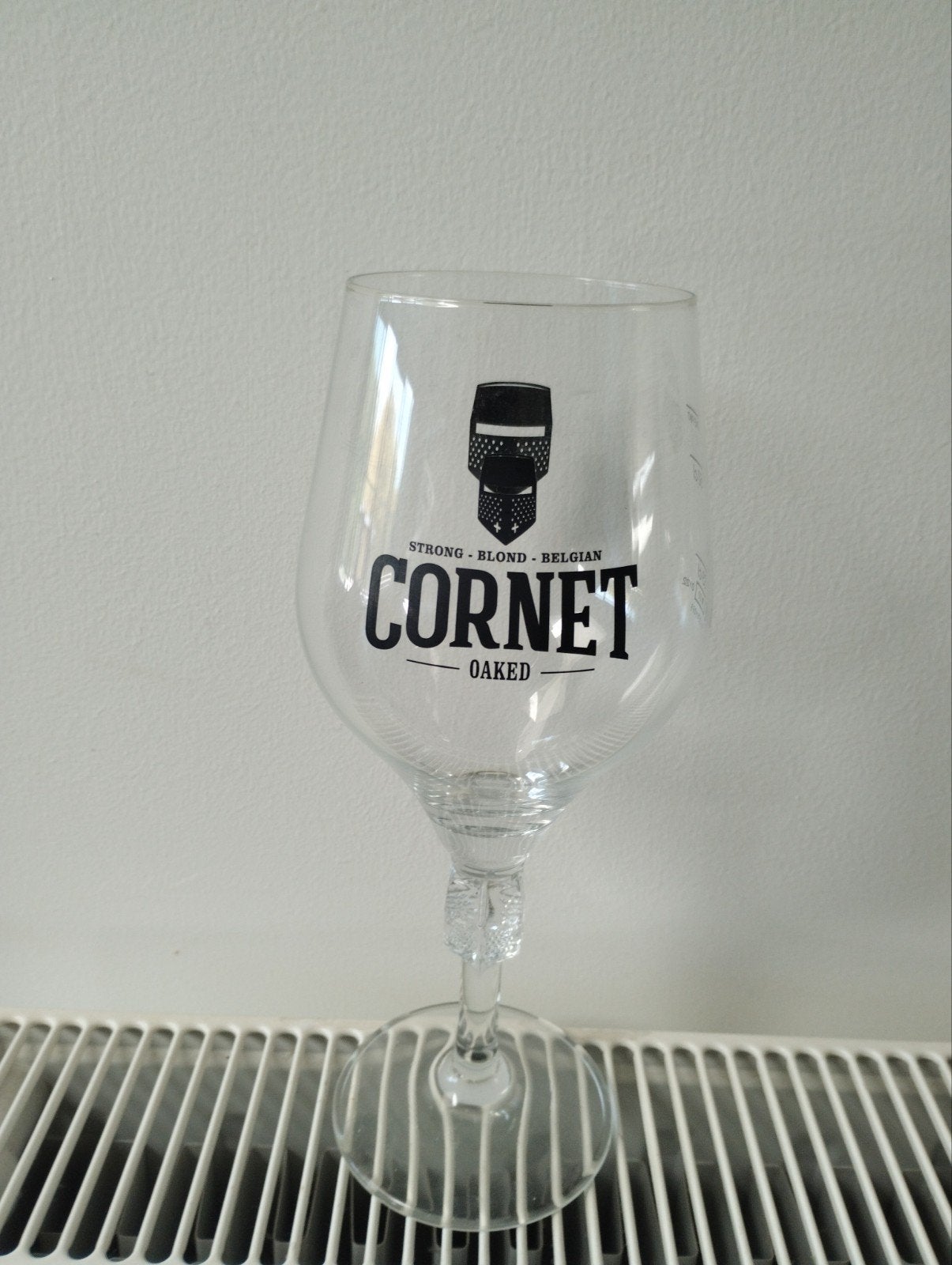 Corner Oaked glass - Belgian beer, Ophalen, Nieuw, Glas of Glazen