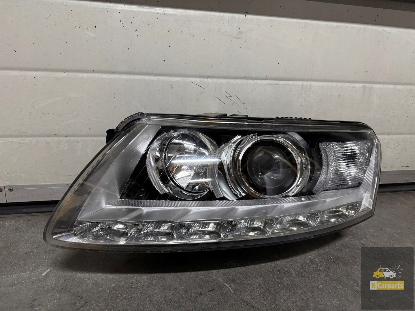 Phare bi-x non LED gauche Audi A6 S6 C6 4F (non orientable), AUDI AG, Auto-Union-Strasse 1
85045  Ingolstadt, DE, Audi, Utilisé