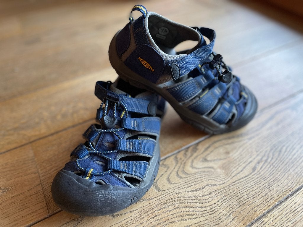 Sandales KEEN pointure 35, Kinderen en Baby's, Kinderkleding | Schoenen en Sokken, Ophalen, KEEN, Gebruikt, Schoenen