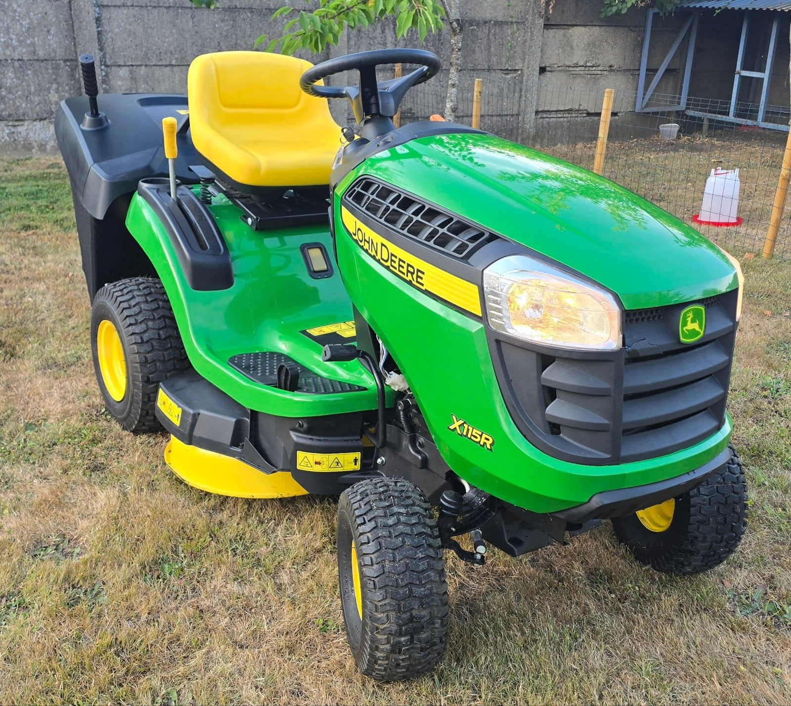 Tracteur Tondeuse John Deere X115R, Enlèvement