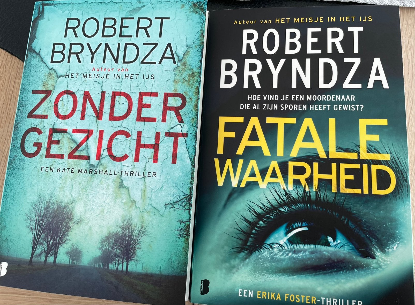 Robert Bryndza - 2 thrillers, Enlèvement, Comme neuf