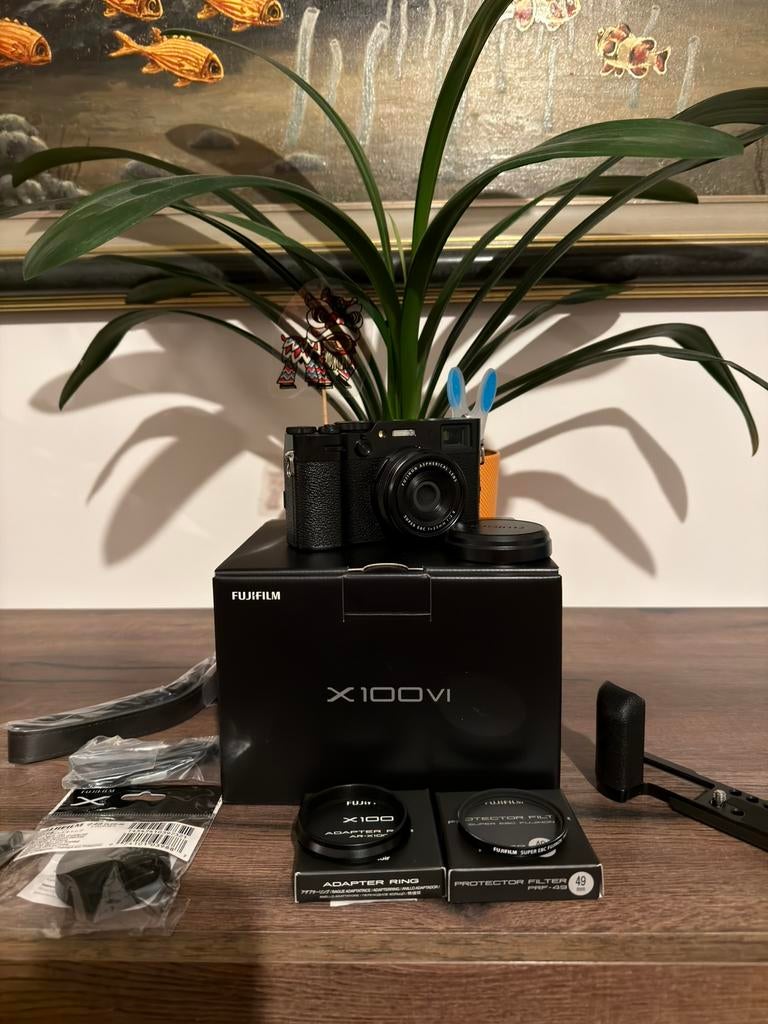 Fujifilm x100vi + accesoires et kit wr, Ophalen, Zo goed als nieuw