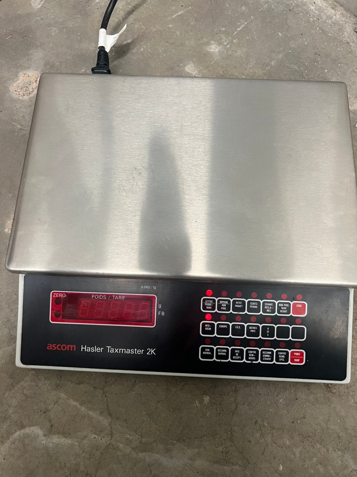 Balance professionnelle Ascom, Enlèvement, Utilisé