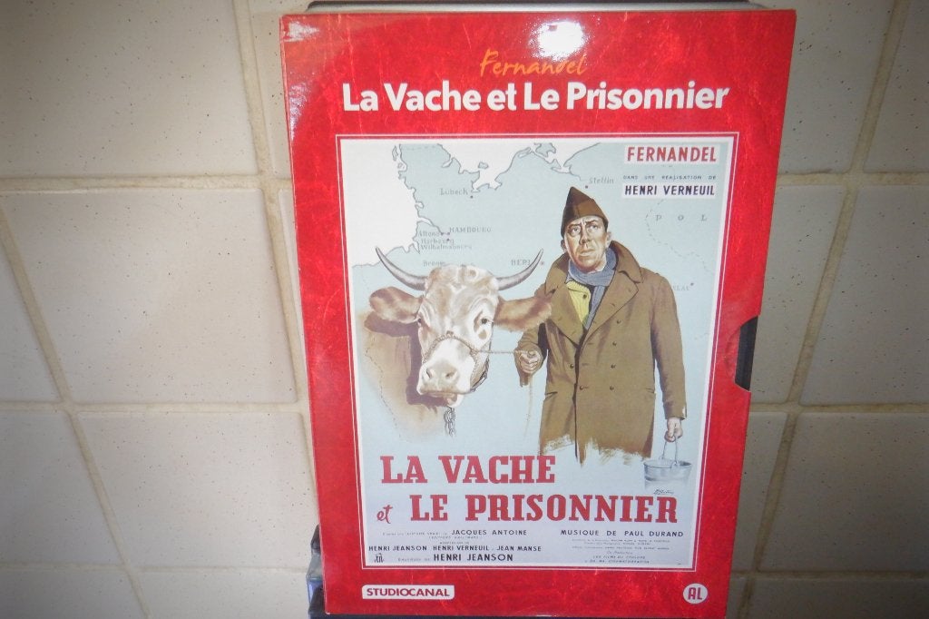 DVD La Vache Et Le Prisonnier.(Fernandel), Comédie d'action, Enlèvement ou Envoi, Allemand, Comme neuf