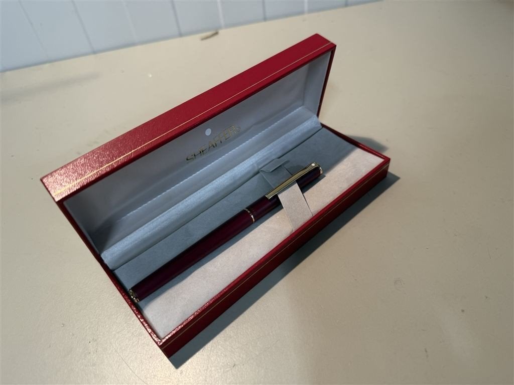 Pen - Sheaffer - vintage fashion 363 matte berry fountain pe, Diversen, Ophalen of Verzenden, Nieuw