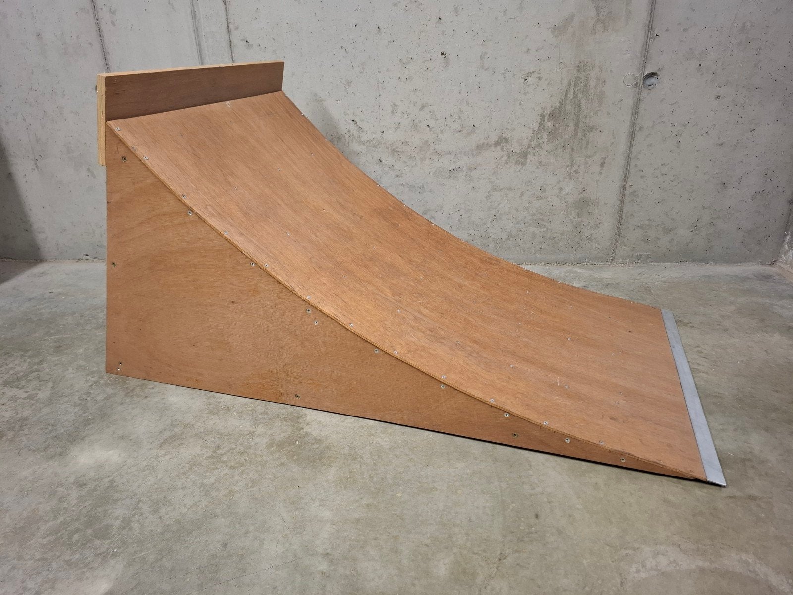 Skateboard of skate ramp , oerdegelijk en in goede staat, Ophalen, Skateboard