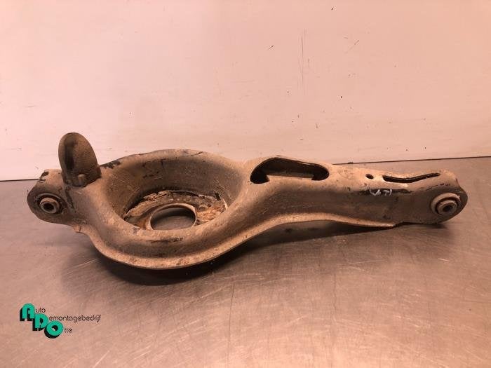 Bras de suspension arrière droit d'un Volvo V40 (V40 12-), -, 3 mois de garantie, -, -