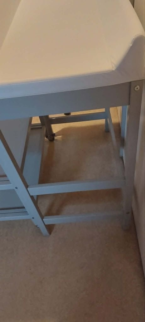 A VENDRE TABLE A LANGER + BAIGNOIRE, Enlèvement, Comme neuf, Baignoire