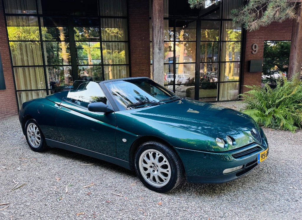 Alfa Romeo Spider 2.0 Twin Spark, Zwart, Cabriolet, Spider, Leder