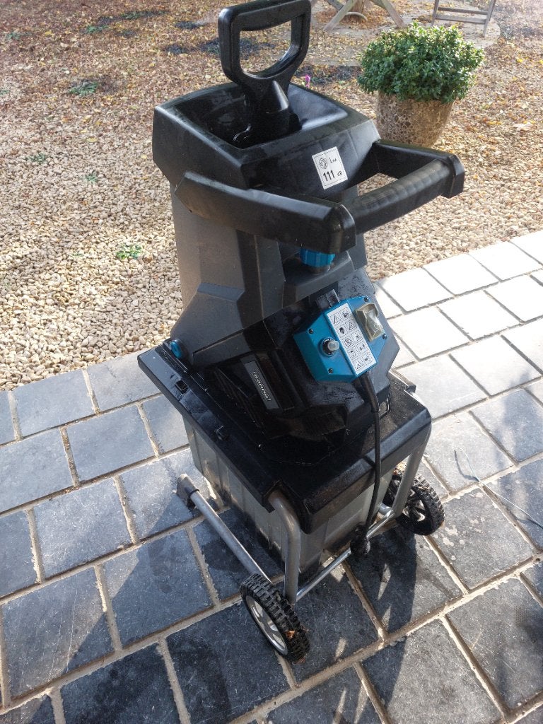 Hakselaar in perfecte staat, Ophalen, Zo goed als nieuw, Met opvangbak, Gamma