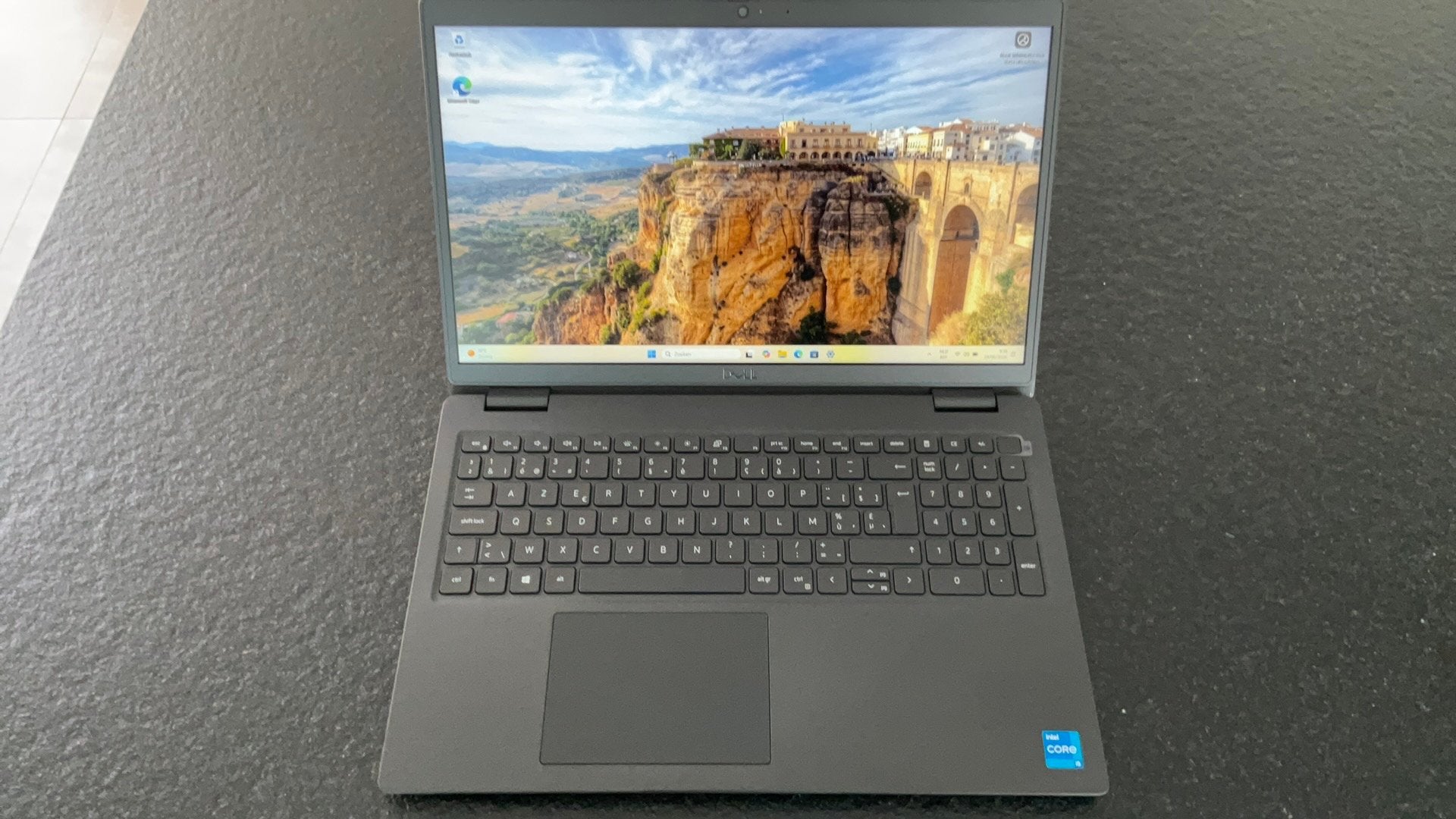 Dell Latitude, Informatique & Logiciels, Ordinateurs portables Windows, Neuf, 256 GB, 8 GB, SSD