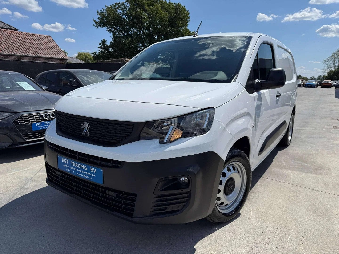 Peugeot Partner 1.5 BLUEHDI 102PK L2 CARPLAY NAVIGATIE BLUET, Auto's, Stof, Gebruikt, 4 cilinders, USB