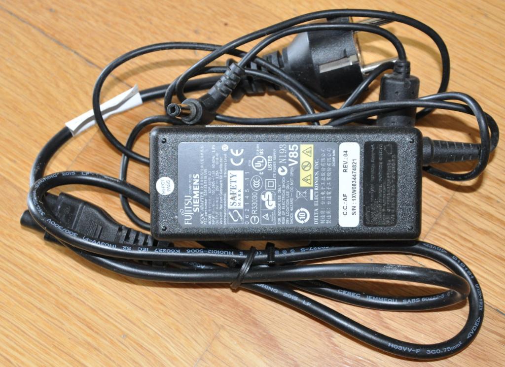 Chargeur Fujitsu d'origine 65W, 90W, Enlèvement ou Envoi, Utilisé