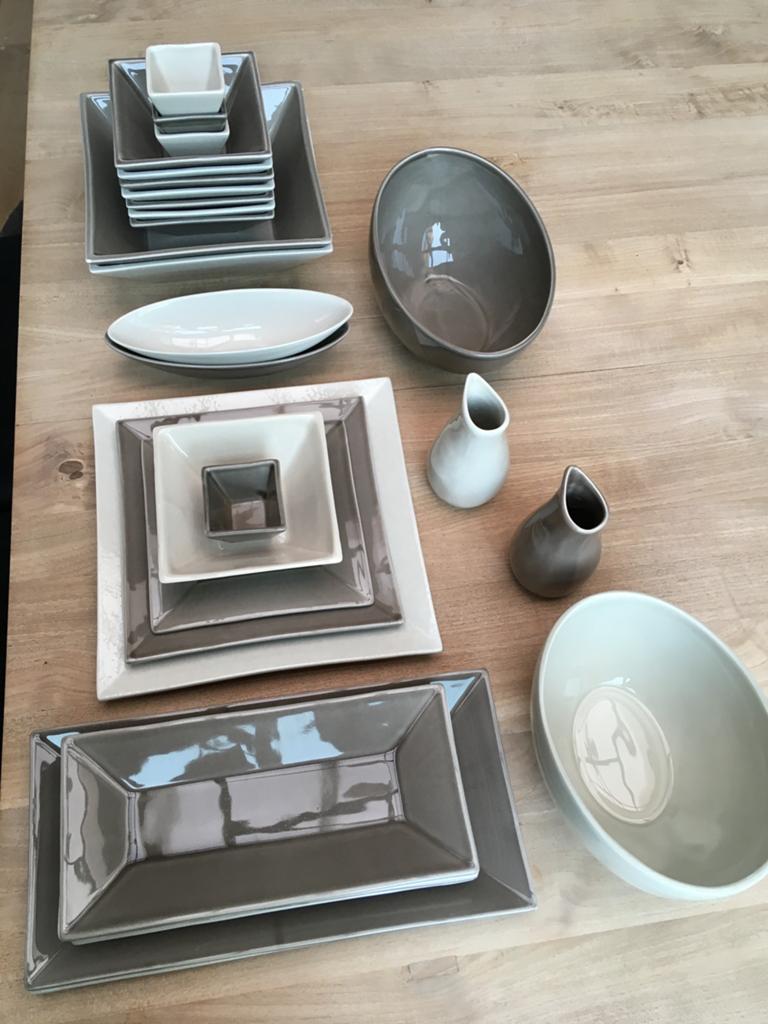 keramische dinerset, Ophalen, Keramiek, Zo goed als nieuw, Effen