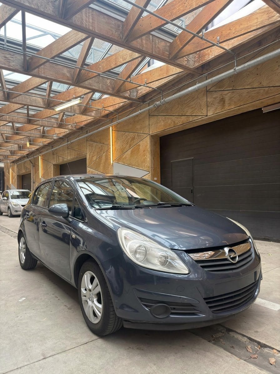 Opel corsa essence pret a immatriculer, Autos, Achat, Particulier, Corsa, Essence