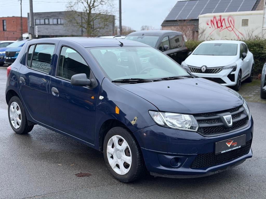 Dacia Sandero benzine airco 1ste eig+ keuring en garantie, Autos, Euro 5, Achat, Entreprise, Radio