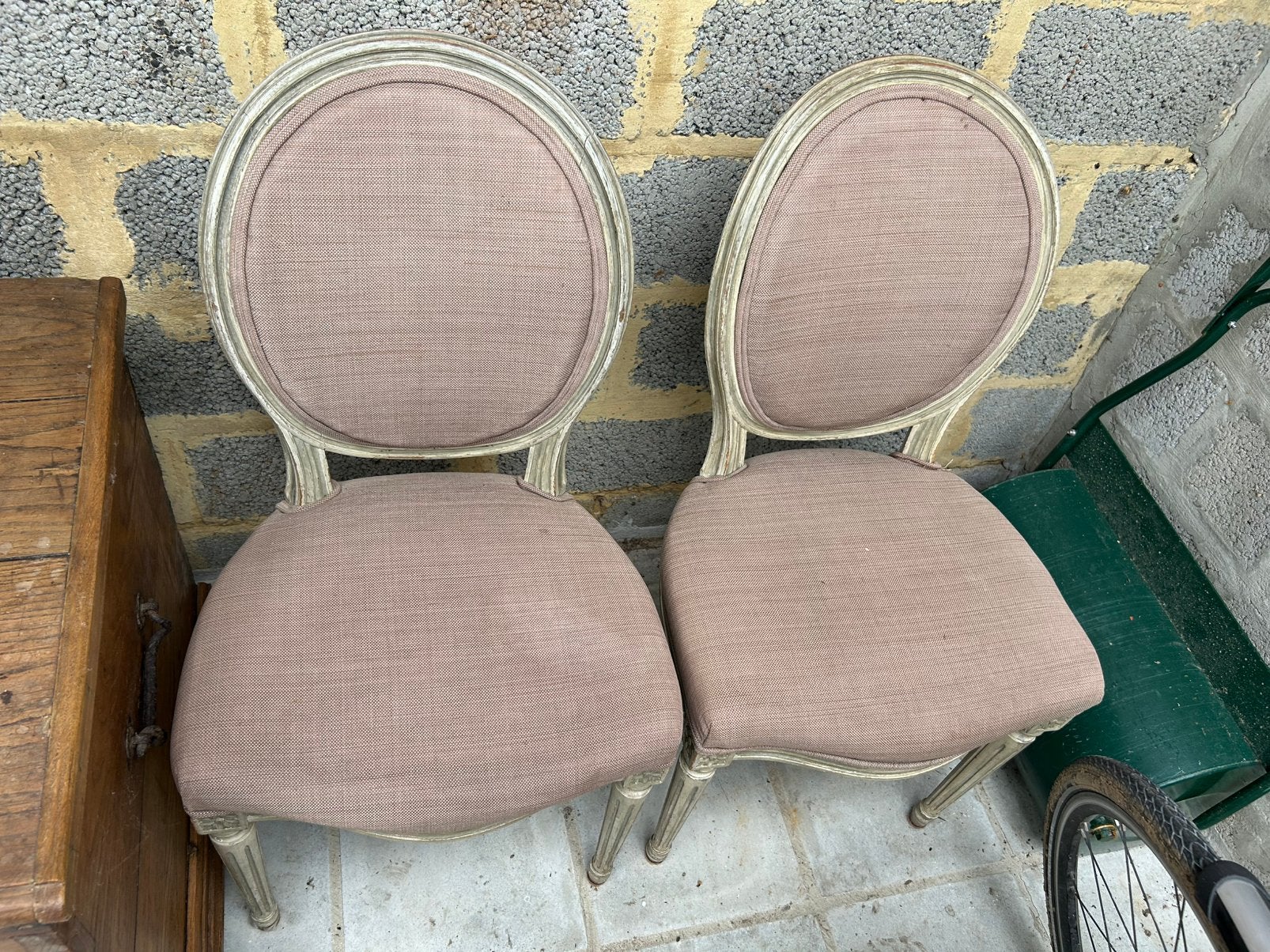 4 Chaises anciennes de salle à manger, Enlèvement, Utilisé, Gris, Quatre