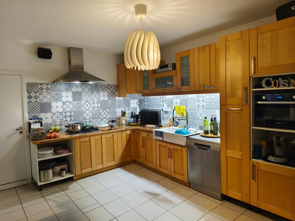 L-vormige keuken in Scandinavische stijl, massief licht hout, Ophalen, Gebruikt, Hout, Hoekkeuken