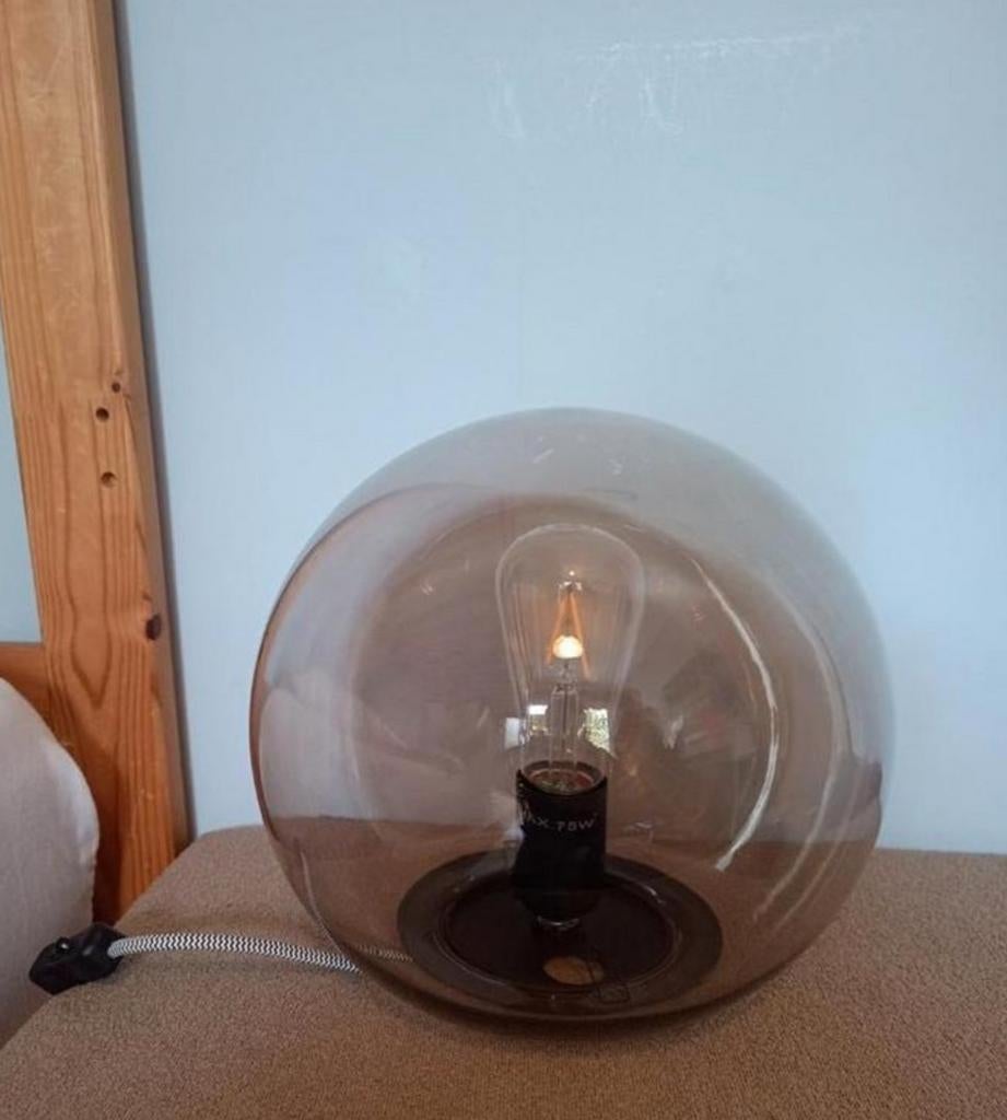 Lamp van gerookt glas, Ophalen