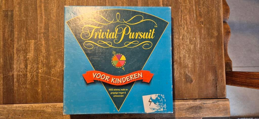 Trivial Pursuit kids, Vijf spelers of meer, Ophalen, Zo goed als nieuw, Parker