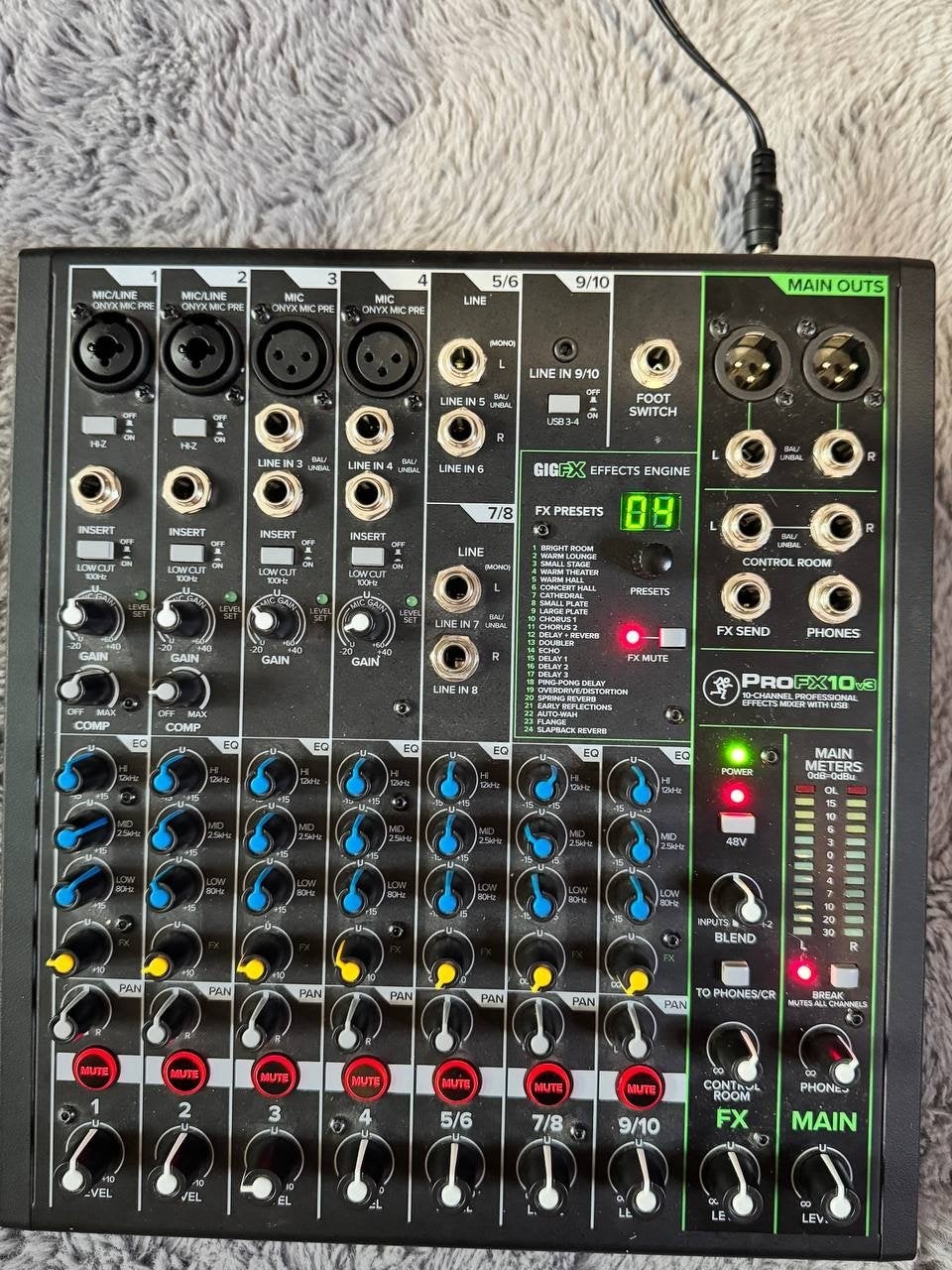 Mackie ProFX10v3, Ophalen of Verzenden, Zo goed als nieuw, 5 tot 10 kanalen, Microfooningang