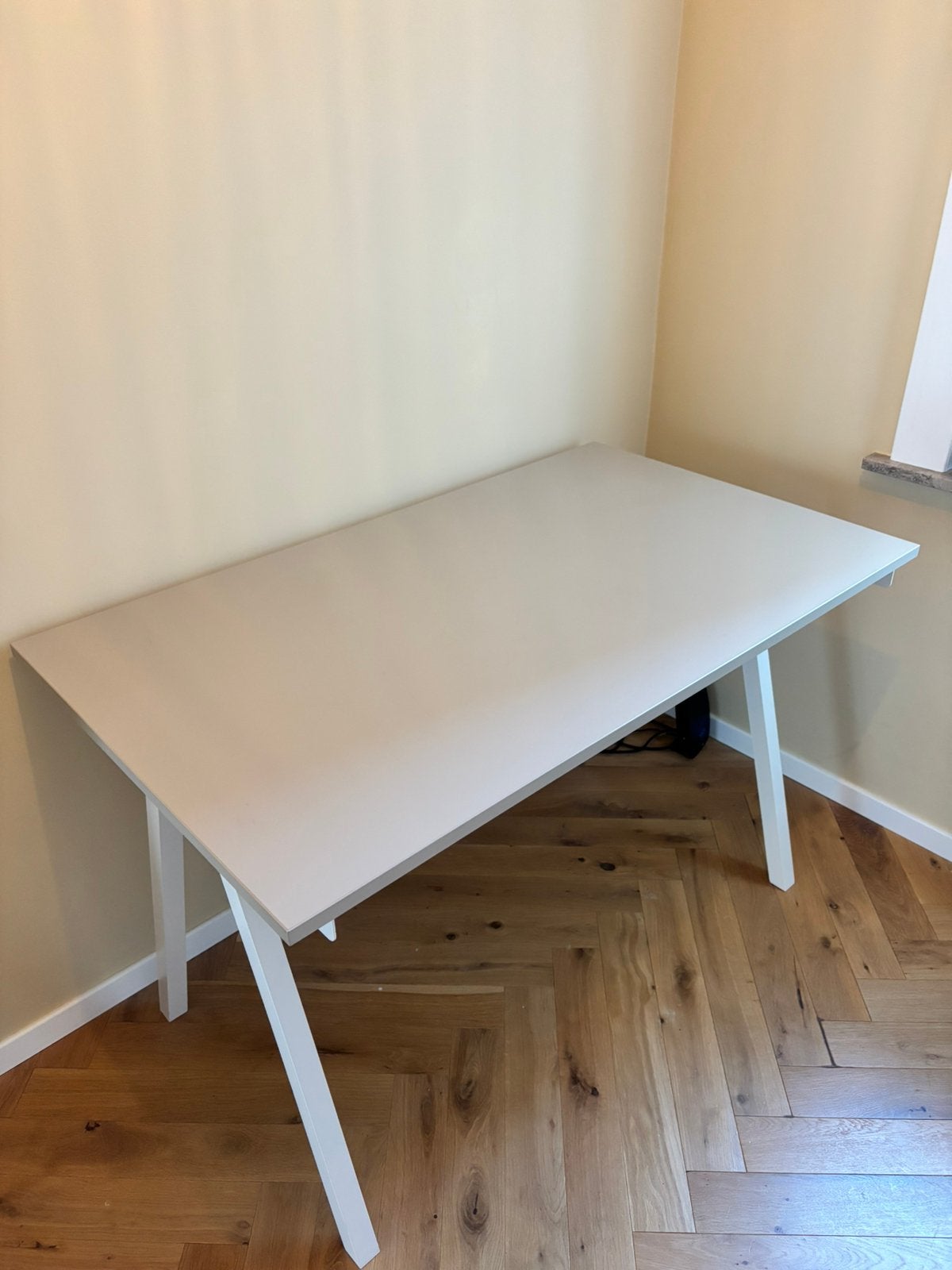 Bureau, Ophalen, Zo goed als nieuw