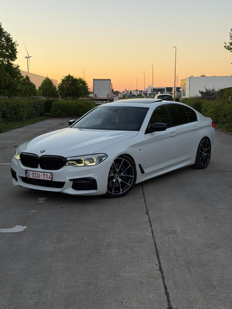BMW 540i M-pakket | Dealer Onderhouden | Full Option, Auto's, Automaat, Wit, Leder, Particulier
