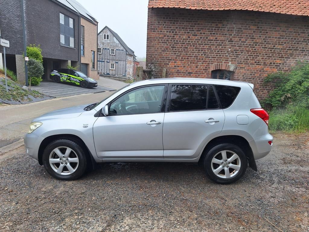 Totoyta RAV, Auto's, Toyota, 4 deurs, Zwart, 4 cilinders, 2000 kg